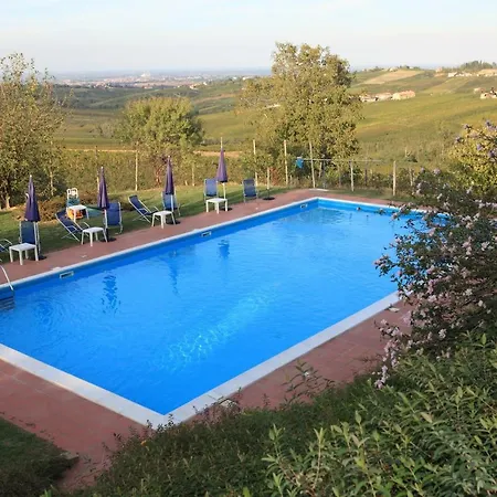 Agriturismo Podere Casale * Ziano Piacentino